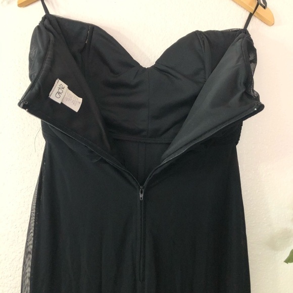 Cache Black Gown With Pink Detail - Picture 7 of 8